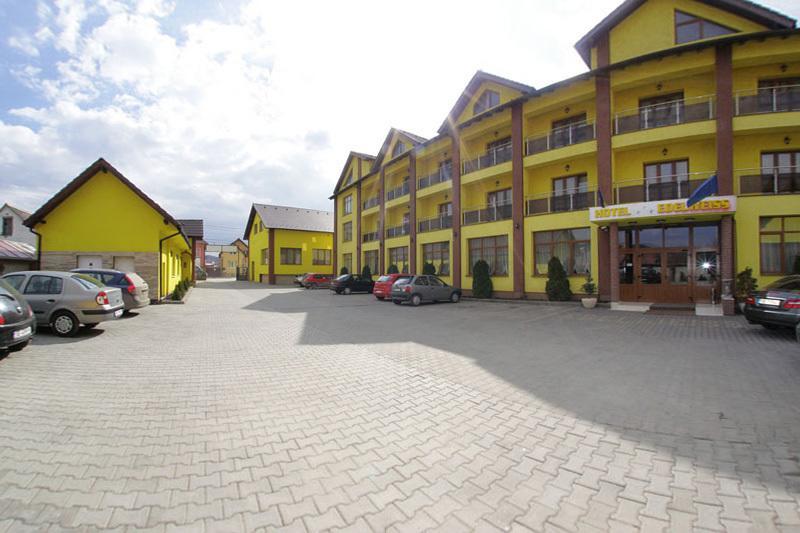 Hotel Edelweiss Medias Exterior photo