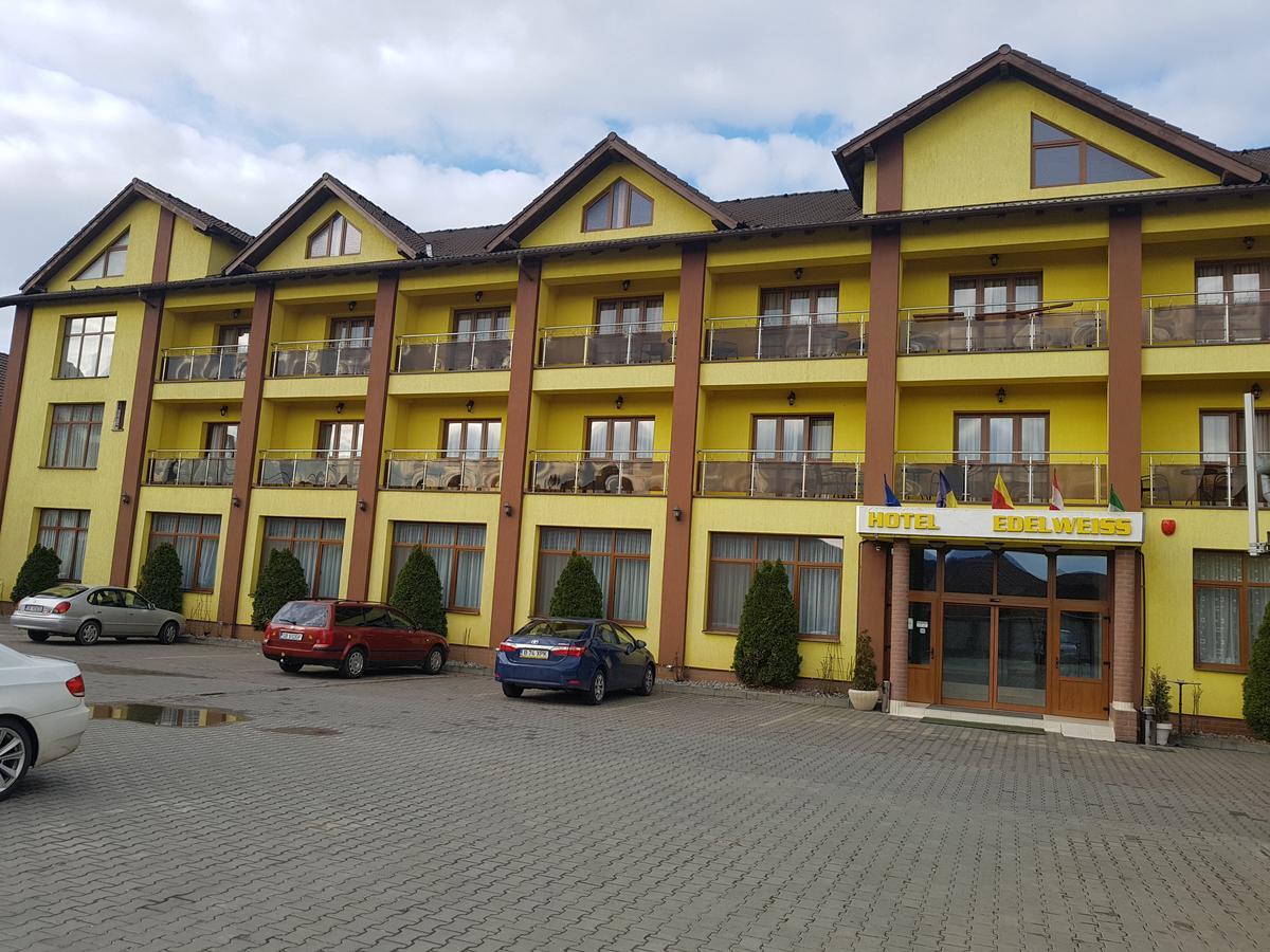 Hotel Edelweiss Medias Exterior photo
